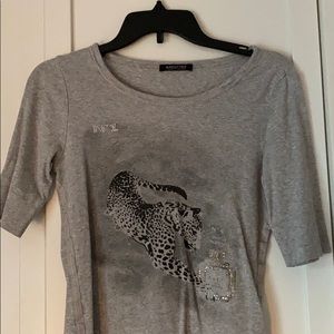 Margittes mid arm length tee